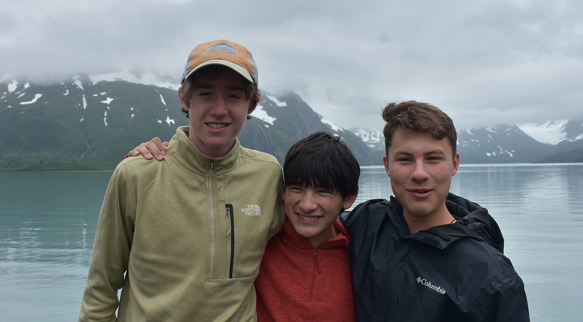 How to Make Lifelong Friends On an Adventure Trip